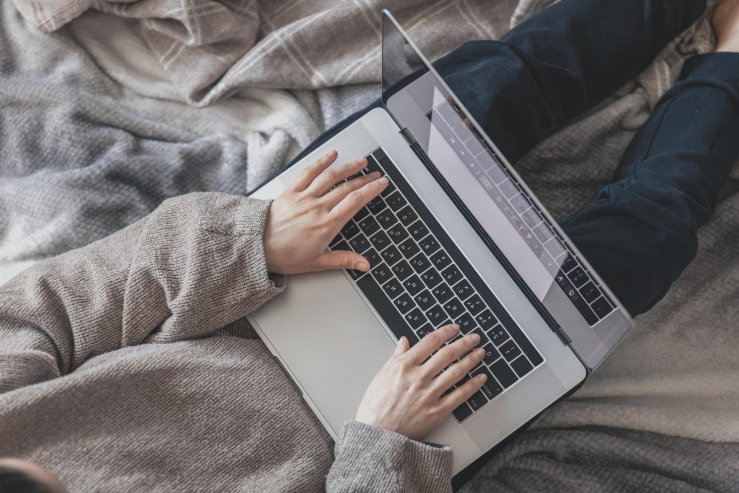 Interaktive Dashboard-Visualisierung für KI-Modelltraining